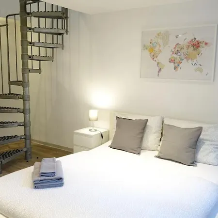 Cosy 3 Apt In The Trendy District Neustadt Apartament *