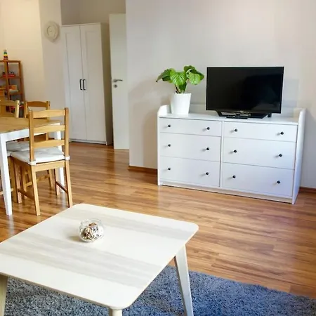 Cosy 3 Apt In The Trendy District Neustadt Apartment *